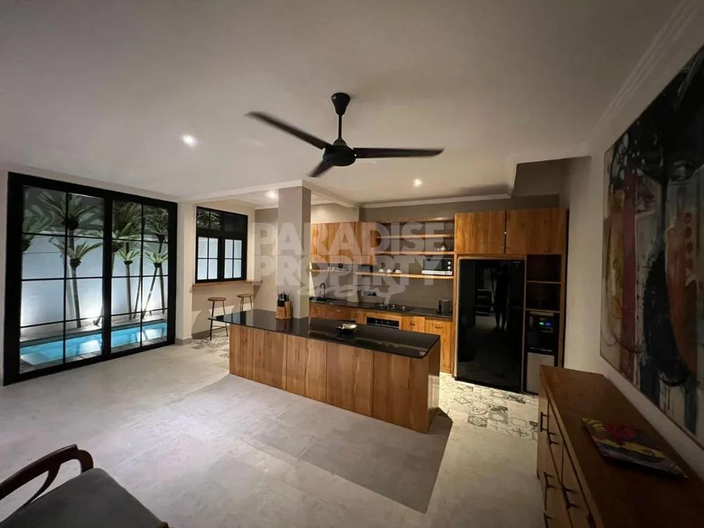 Modern 3-Bedroom Villa with Private Jacuzzi Pool in Seminyak Area – Leasehold — photo 1