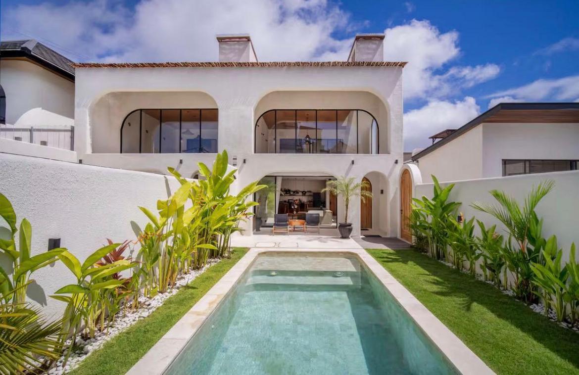 Luxurious 5-bedroom villa walking distance to Pererenan beach — photo 5